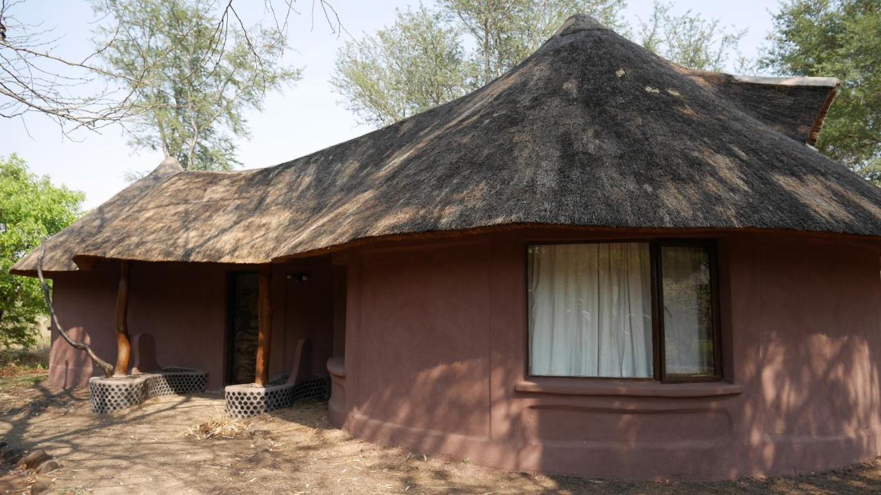 ליבינגסטון Munga Eco-Lodge מראה חיצוני תמונה